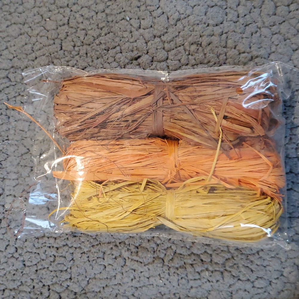 Assorted craft items - Picture 2 of 7